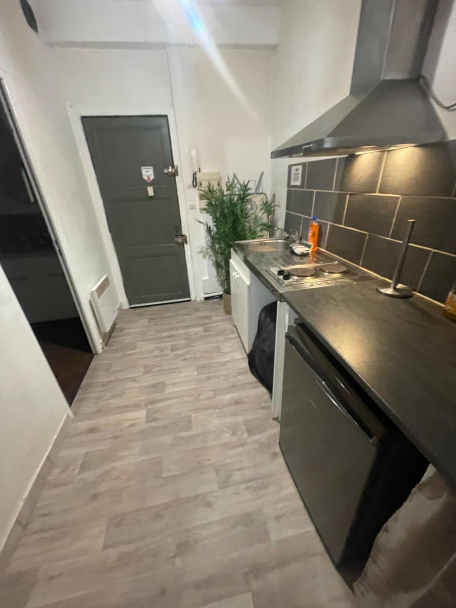 Appartements 24H 7J قرقشونه المظهر الخارجي الصورة